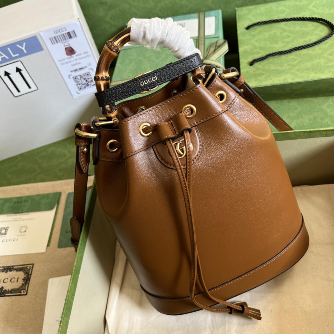 Gucci Diana Small Bucket Bag (23.5-38-10.5cm) - DopestKickz
