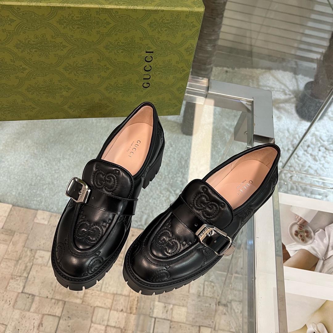 Gucci Women's GG Matelassé Shoe - DopestKickz