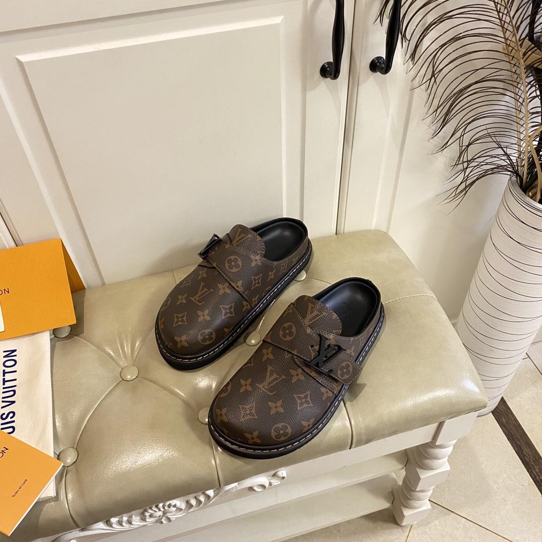 Louis Vuitton LV Easy Mule    1A8WIB - DopestKickz