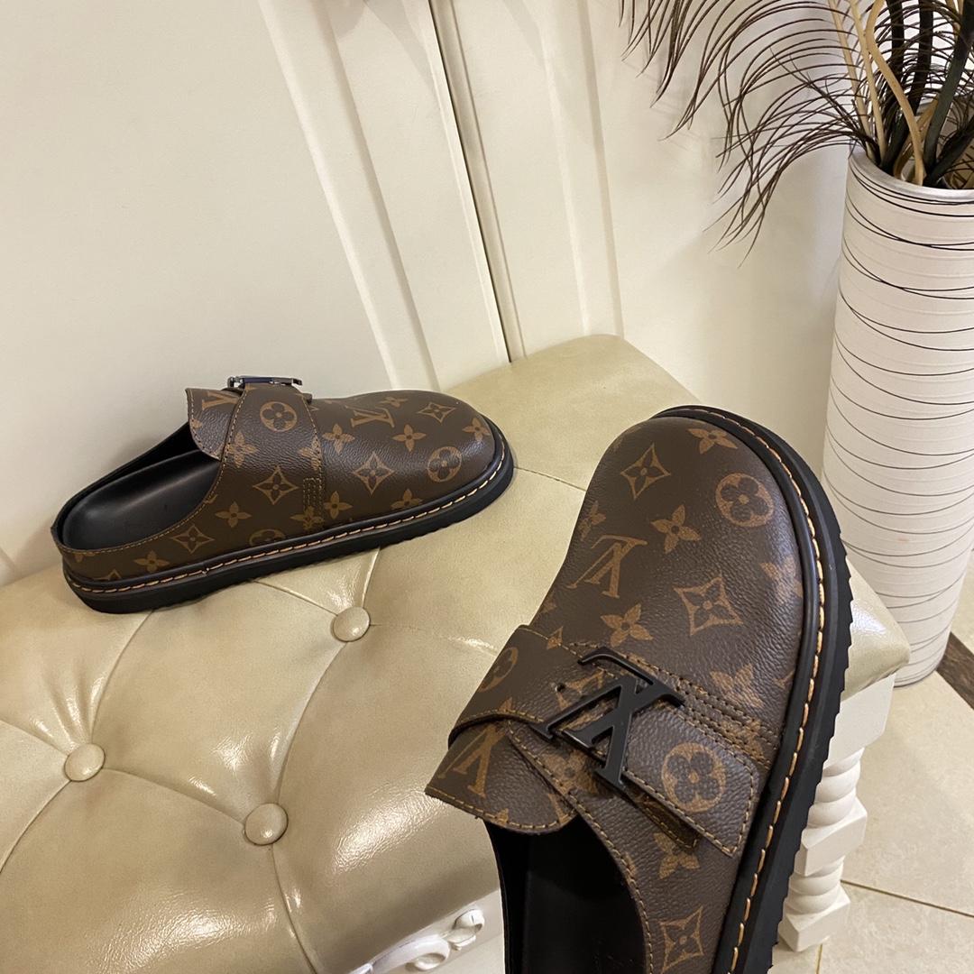Louis Vuitton LV Easy Mule    1A8WIB - DopestKickz