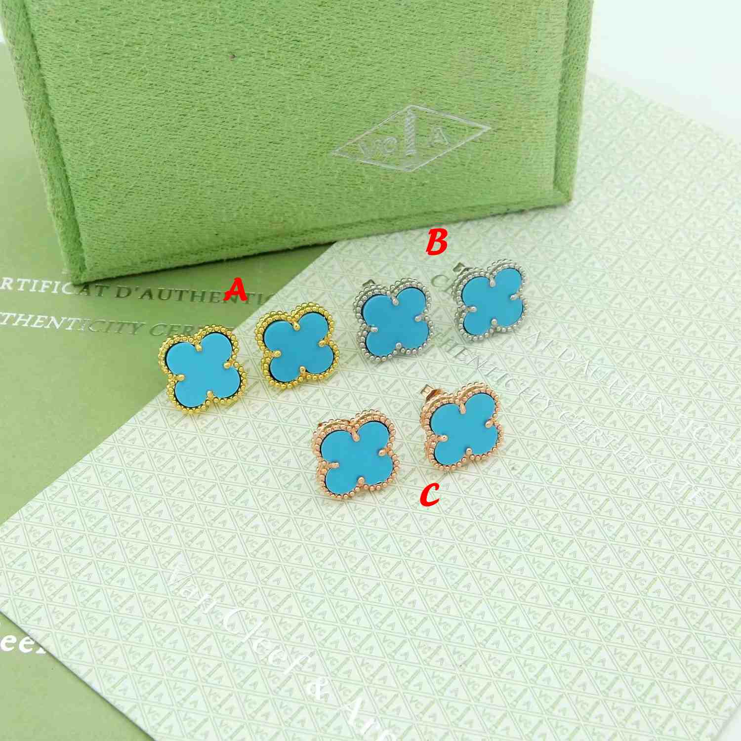 Van Cleef & Arpels Earrings - DopestKickz