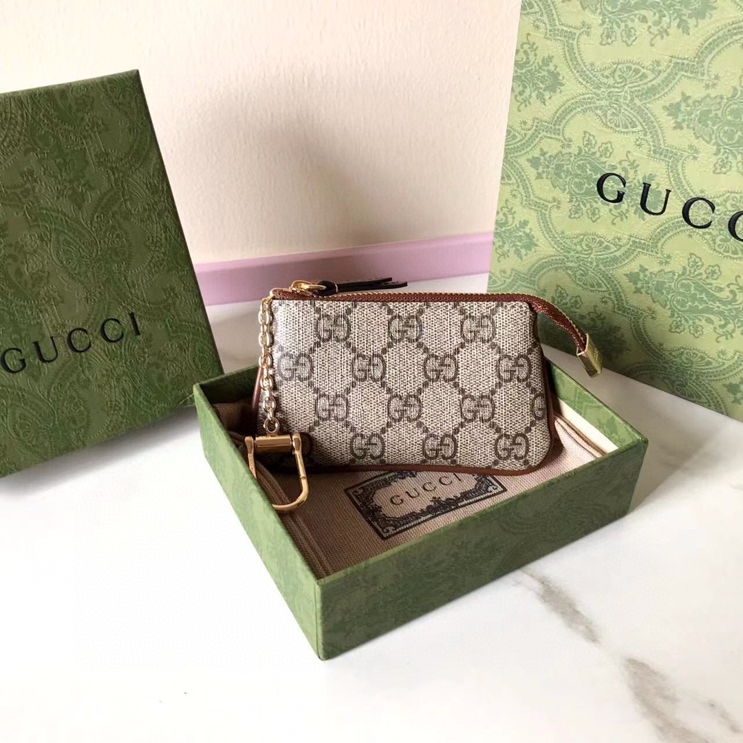 Gucci GG Supreme Key Pouch - DopestKickz