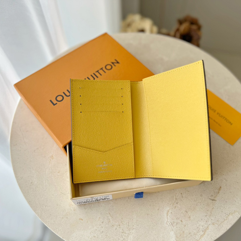 Louis Vuitton Passport Cover   M81614 - DopestKickz