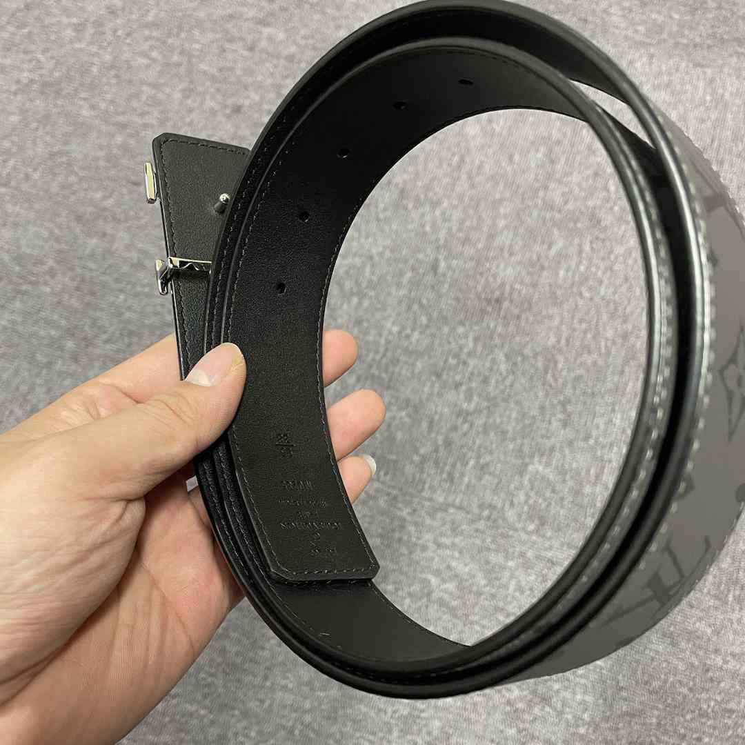 Louis Vuitton Reversible Belt - DopestKickz