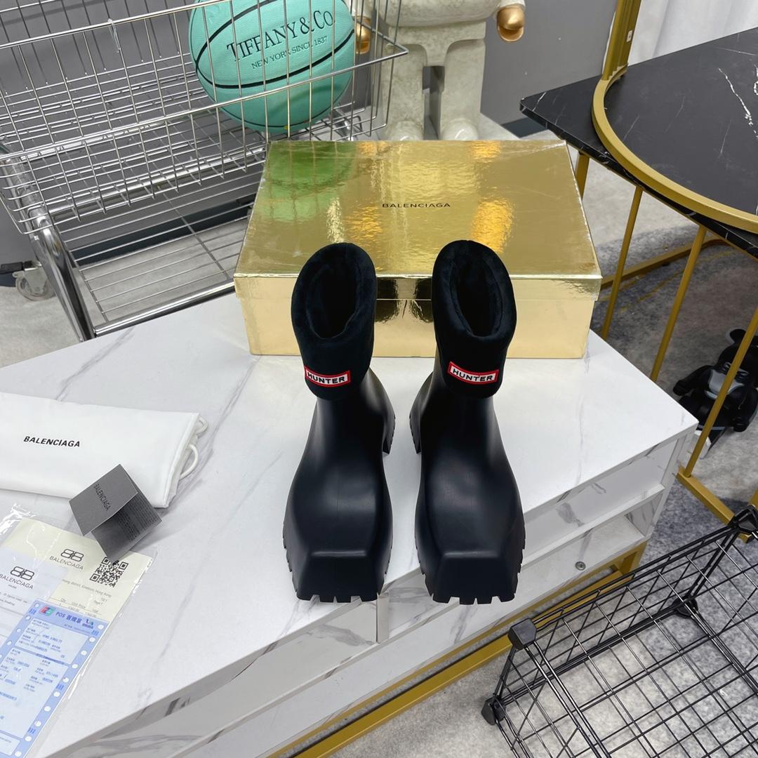 Balenciaga x Hunrer Trooper Rubber Boot  - DopestKickz
