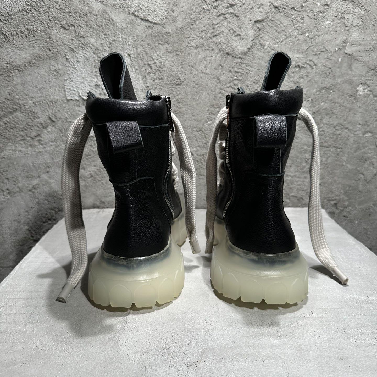 Rick Owens Beatle Lace Up Boots In Black - DopestKickz