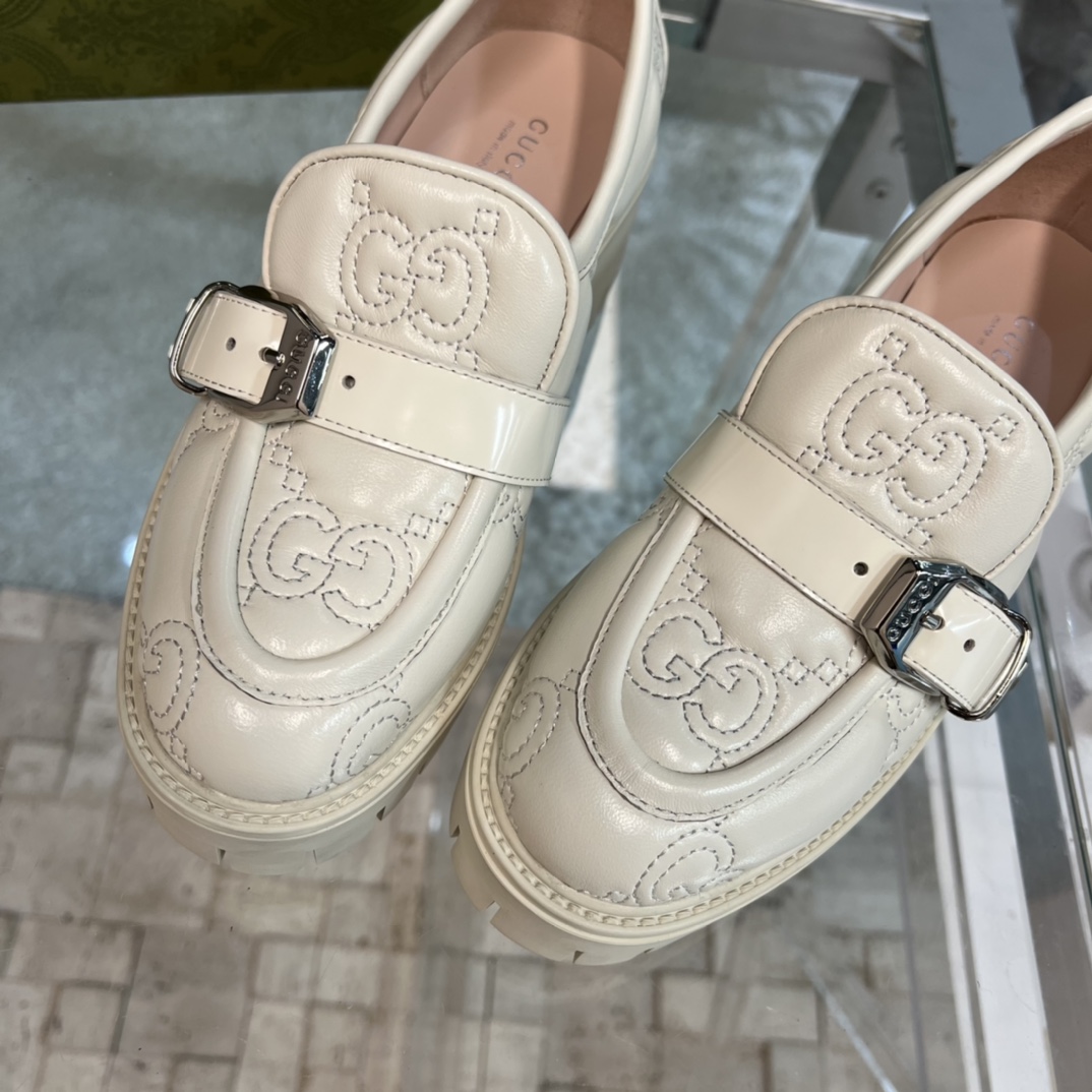 Gucci Women's GG Matelassé Shoe - DopestKickz
