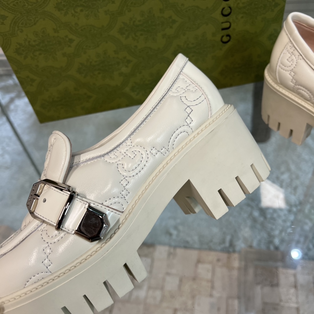 Gucci Women's GG Matelassé Shoe - DopestKickz