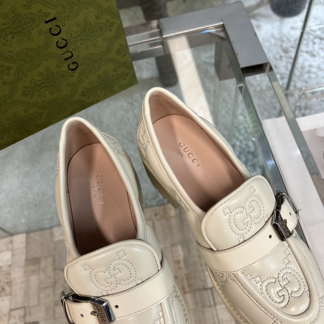 Gucci Women's GG Matelassé Shoe - DopestKickz