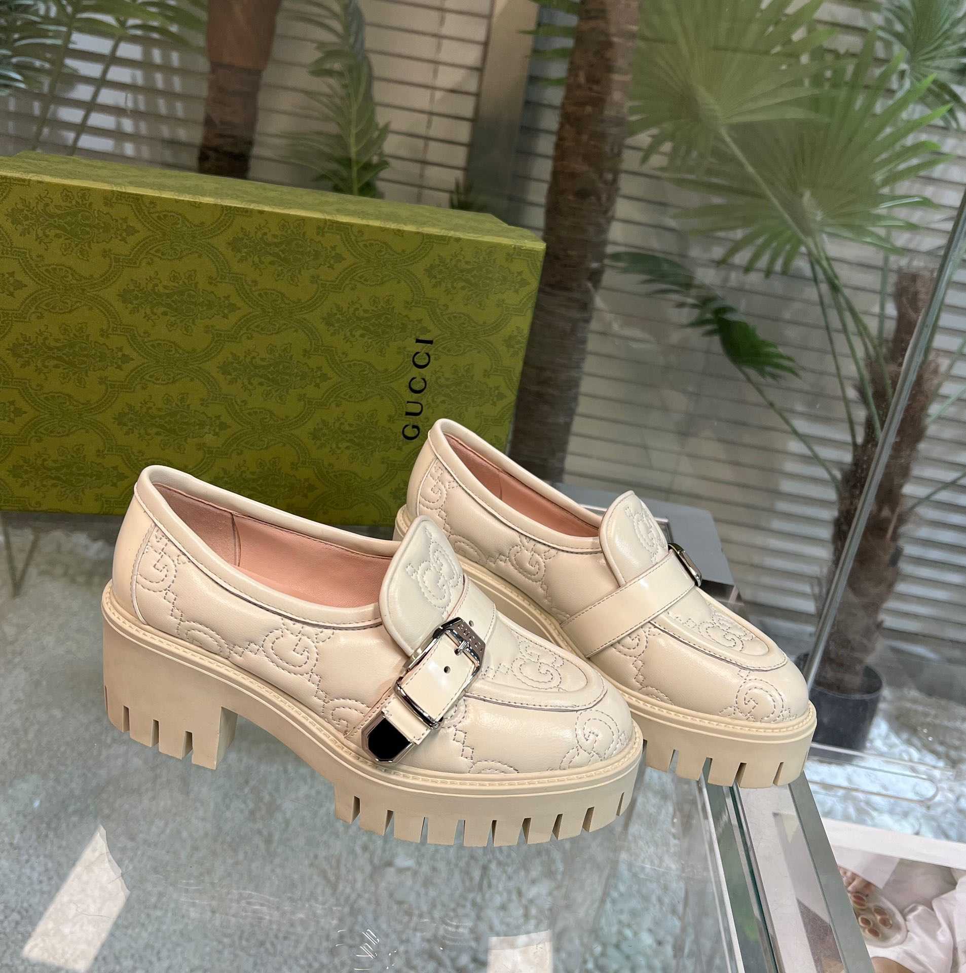 Gucci Women's GG Matelassé Shoe - DopestKickz