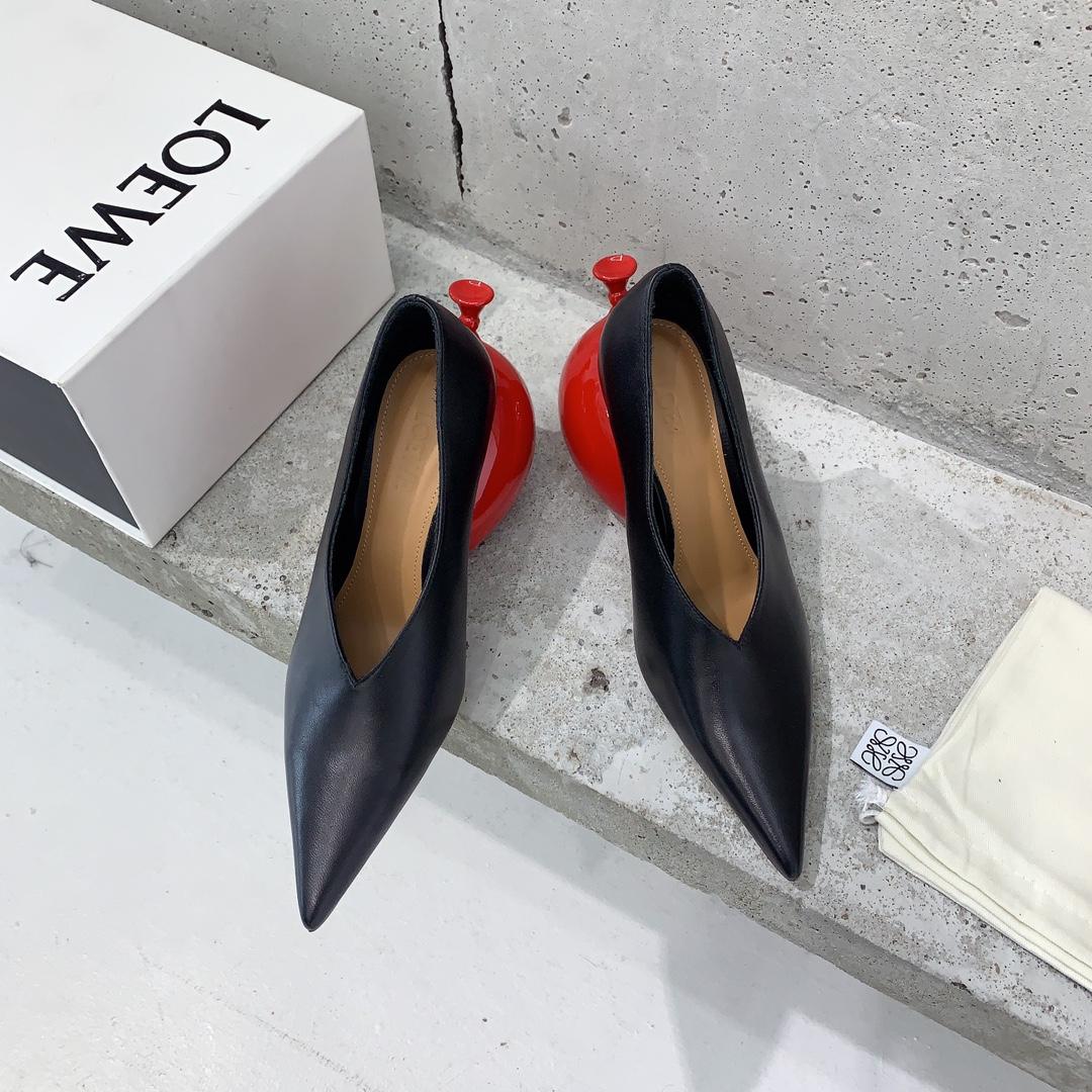 Loewe Balloon Pump In Calfskin - DopestKickz