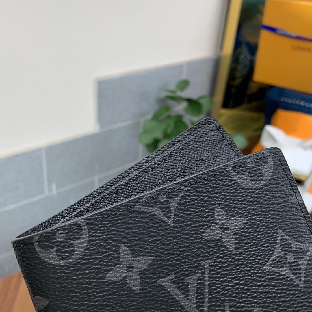 Louis Vuitton Multiple Wallet (11-8.5-1cm)     M61695 - DopestKickz