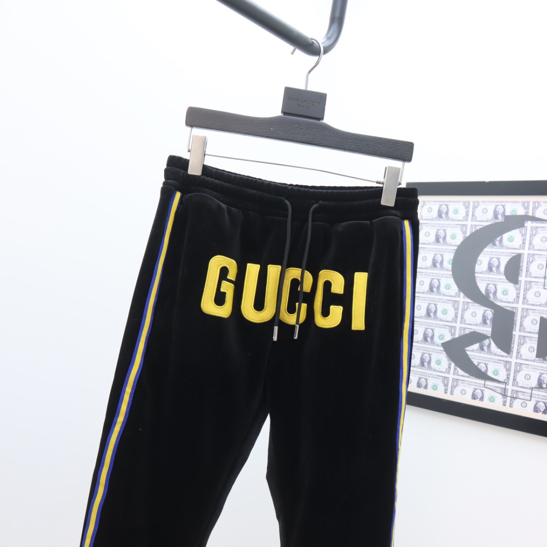 Gucci Zip Jacket & Jogging Pants - DopestKickz