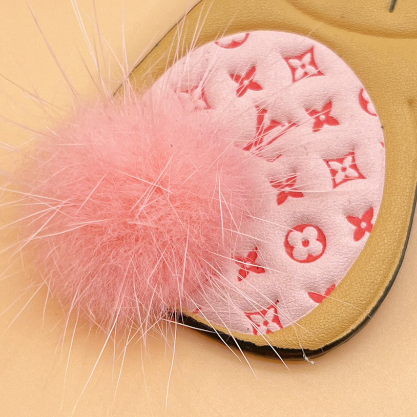Louis Vuitton LV Bunny Key Holder    M00994 - DopestKickz