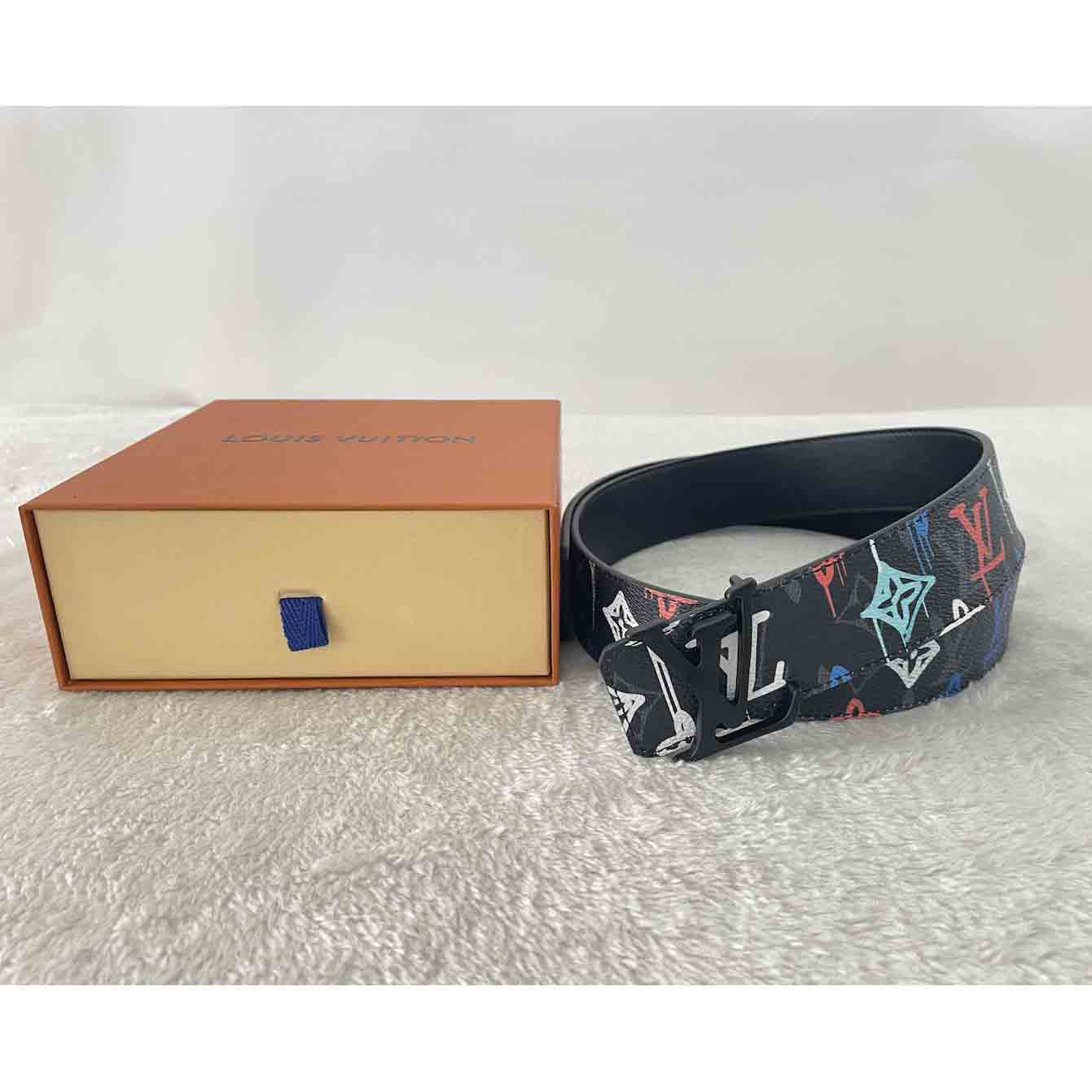 Louis Vuitton LV Shape 40MM Reversible Belt    M0637U - DopestKickz