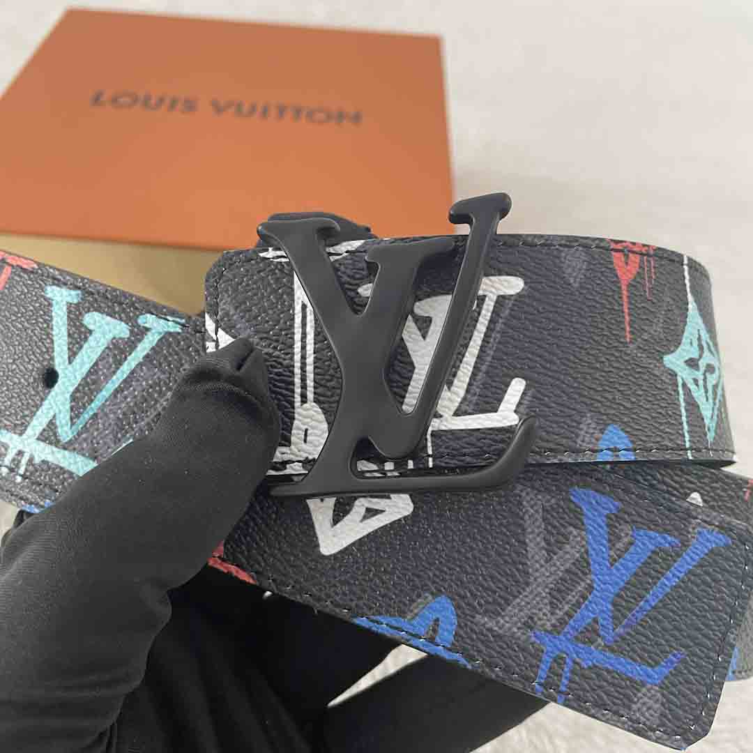 Louis Vuitton LV Shape 40MM Reversible Belt    M0637U - DopestKickz