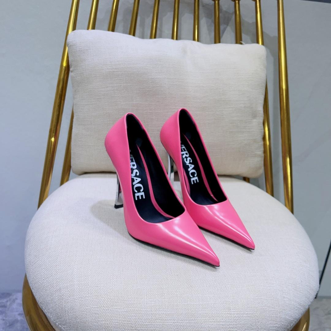 Versace Pin-Point Pumps - DopestKickz