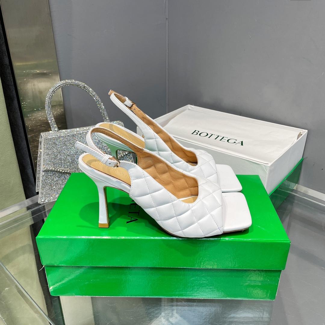 Bottega Veneta Padded Slingback Sandal - DopestKickz