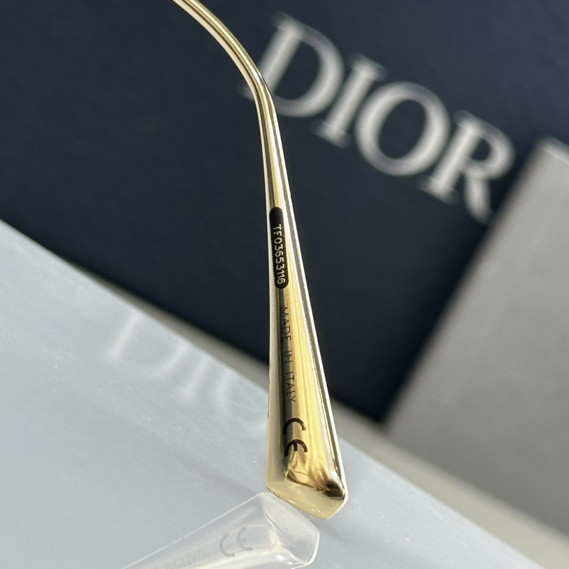 Dior 30Montaigne S7U Sunglasses - DopestKickz