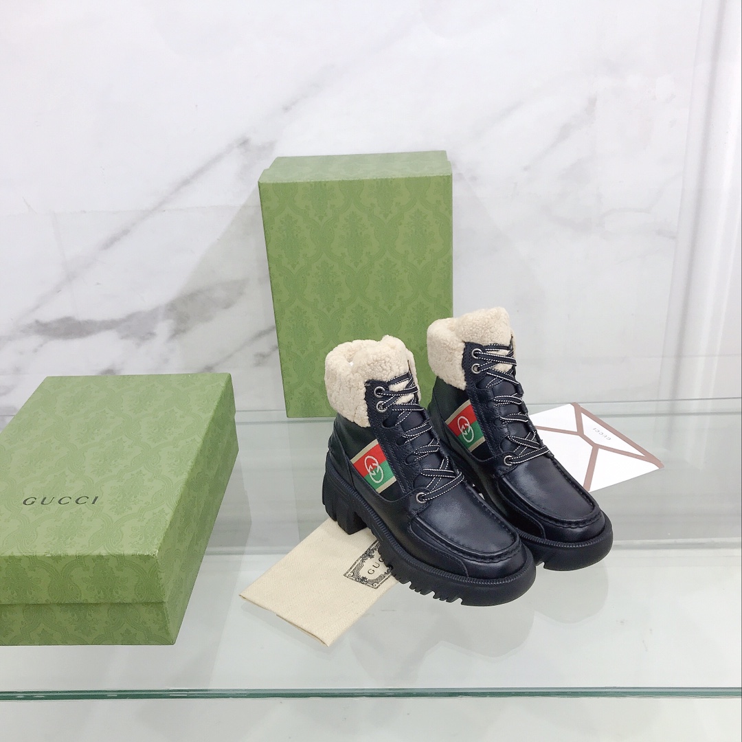 Gucci Women's Black Interlocking G Stripe Boots - DopestKickz