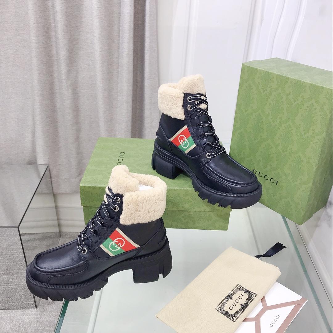 Gucci Women's Black Interlocking G Stripe Boots - DopestKickz