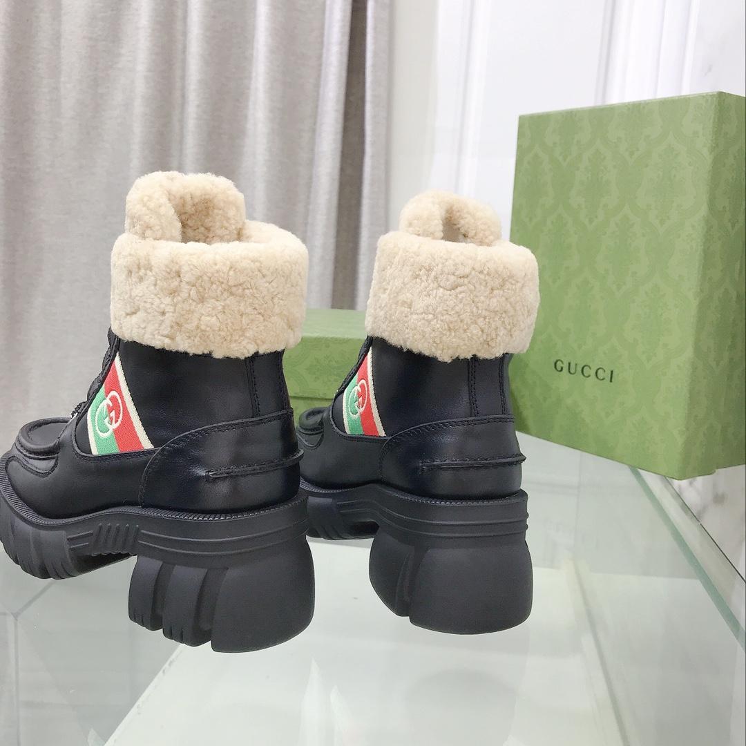 Gucci Women's Black Interlocking G Stripe Boots - DopestKickz