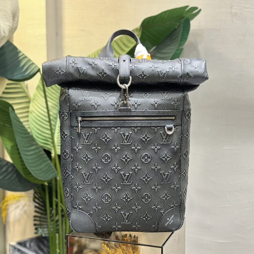 Louis Vuitton Roll Top Backpack (29-42-15cm)  M21359 - DopestKickz