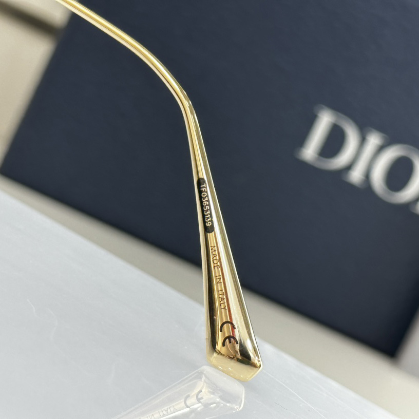 Dior 30Montaigne S7U Sunglasses - DopestKickz