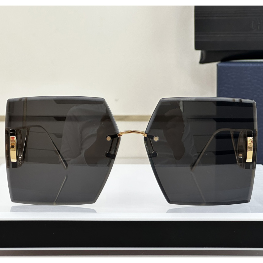 Dior 30Montaigne S7U Sunglasses - DopestKickz