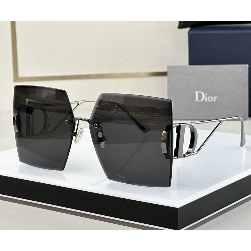 Dior 30Montaigne S7U Sunglasses - DopestKickz