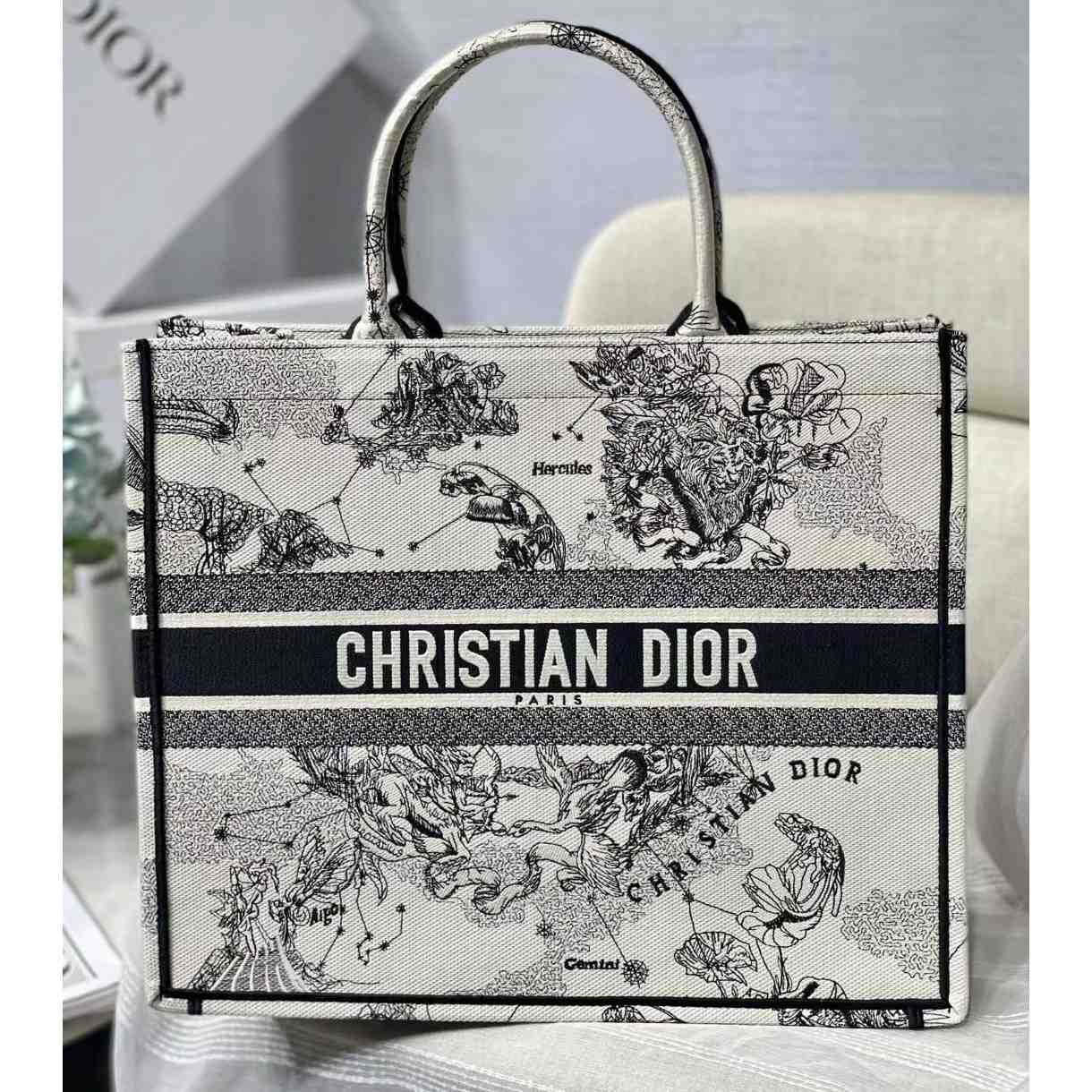 Dior Oblique Embroidered Book Tote(41.5-25-18cm) - DopestKickz