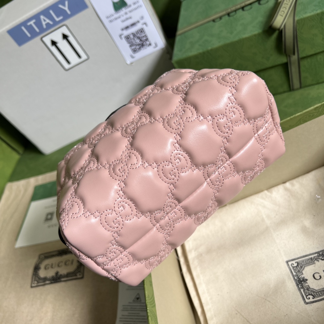 Gucci GG Matelassé Beauty Case(16*12.5*9cm) - DopestKickz