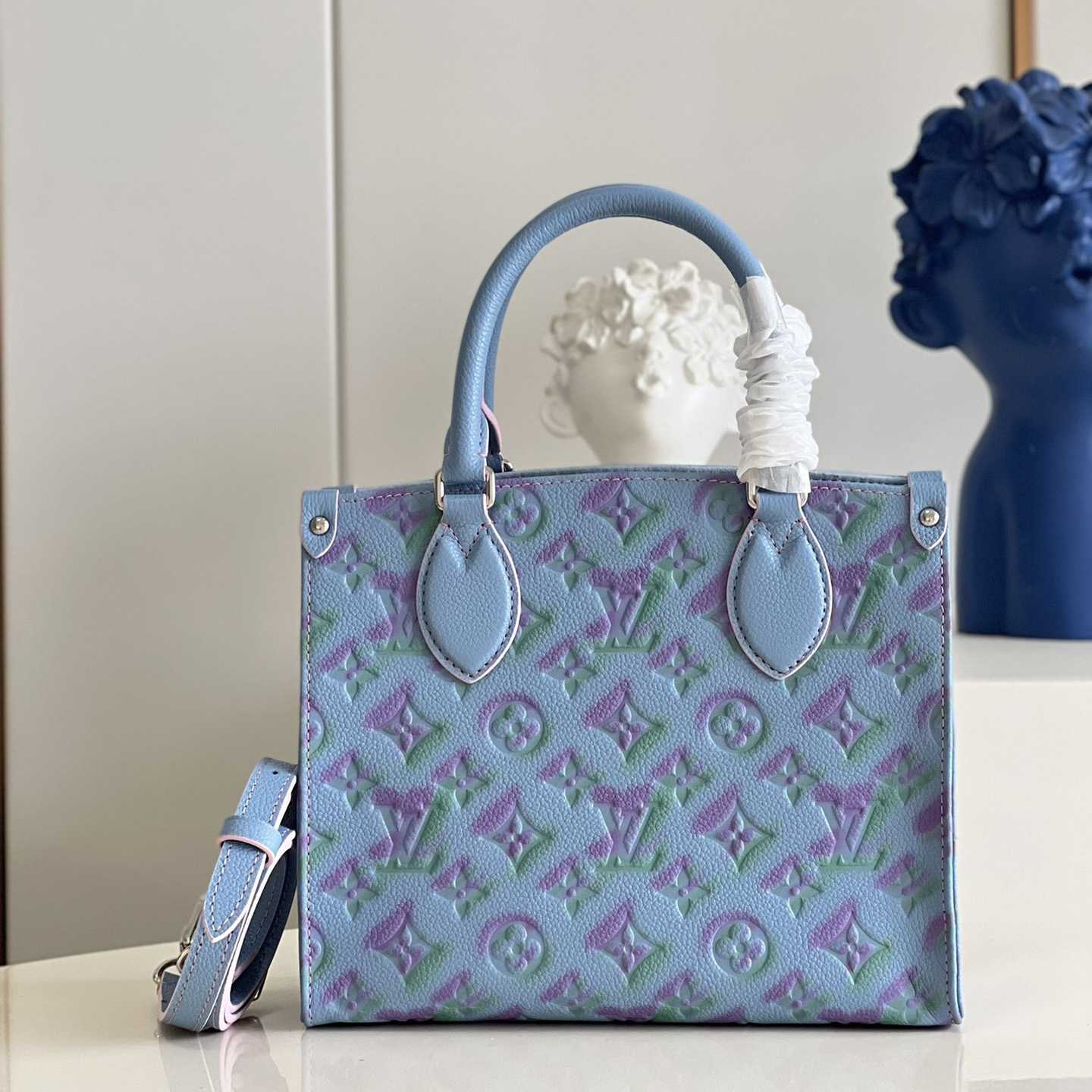 Louis Vuitton OnTheGo PM Tote Bag (25 x 19 x 11.5 cm)   M46067 - DopestKickz
