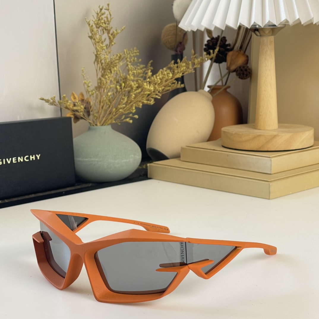 Givenchy Giv Cut sunglasses In Nylon       GV40049  - DopestKickz