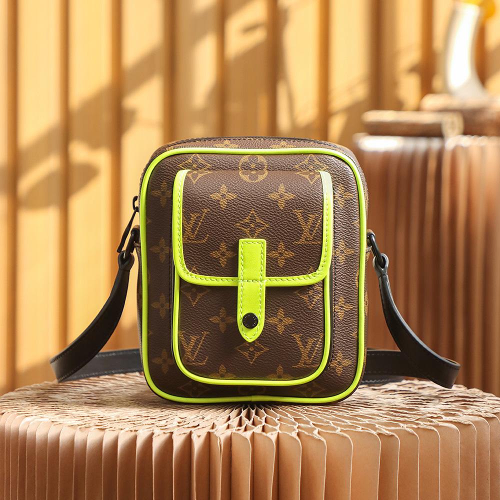 Louis Vuitton Christopher Wearable Wallet(15*17*8cm)   M69404 - DopestKickz