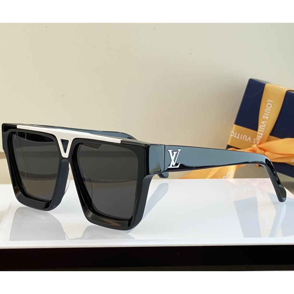 Louis Vuitton 1.1 Evidence Sunglasses     Z1682W - DopestKickz