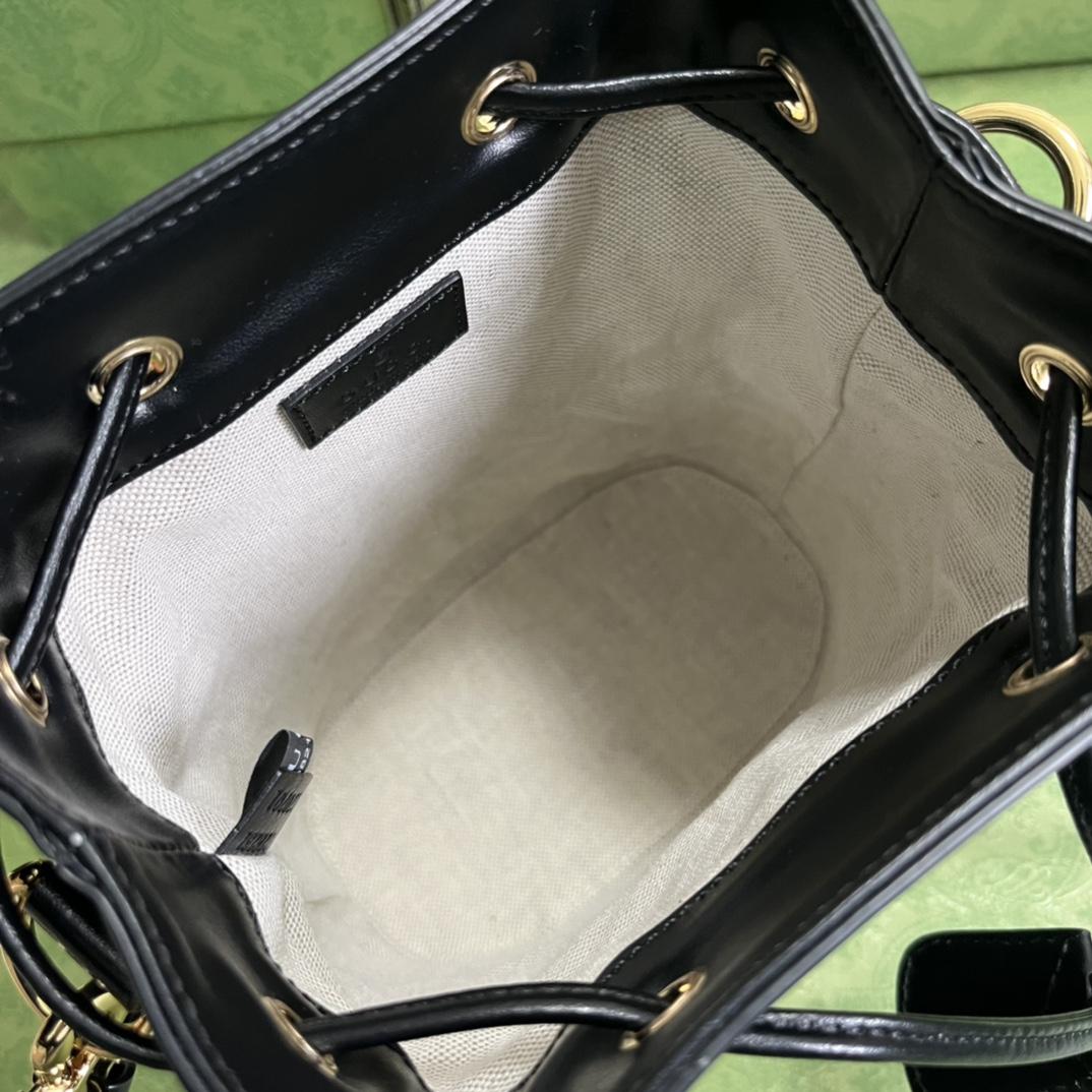 Gucci GG Matelassé Bucket Bag (17*20*10cm) - DopestKickz