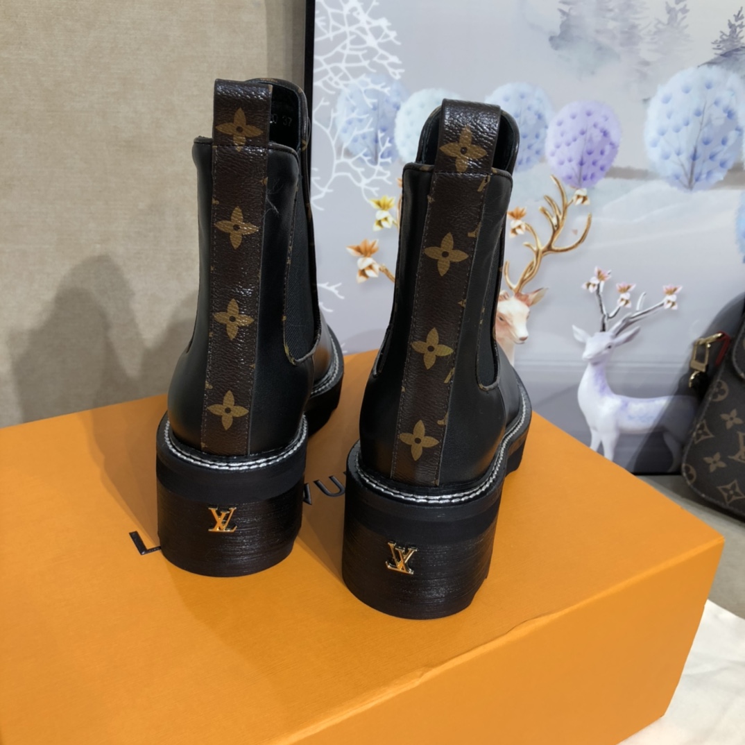 Louis Vuitton Lv Beaubourg Ankle Boot     1A8949 - DopestKickz