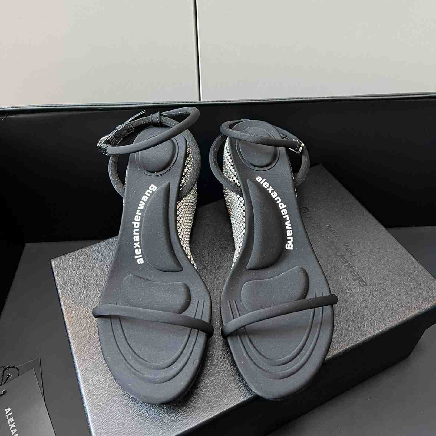 Alexander Wang Women's Dahlia Wedge Sandals    75mm - DopestKickz