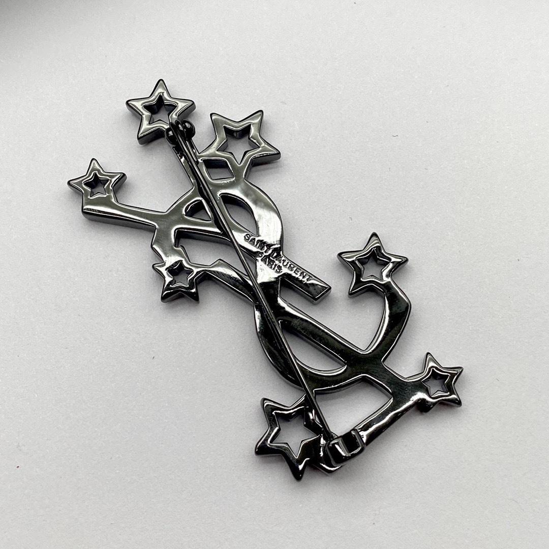 Saint Laurent YSL Logo Brooch - DopestKickz