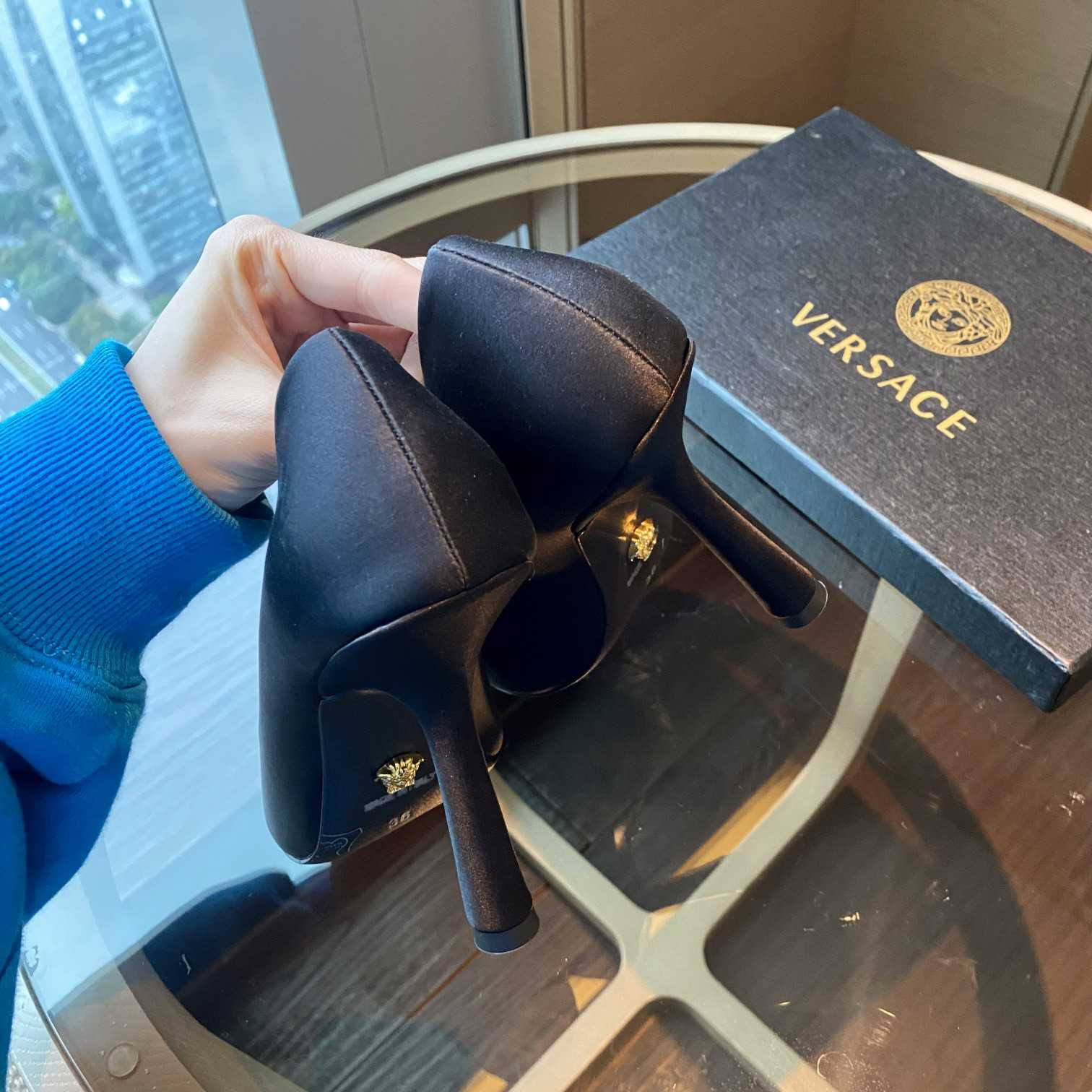 Versace Medusa Crystal Pumps - DopestKickz