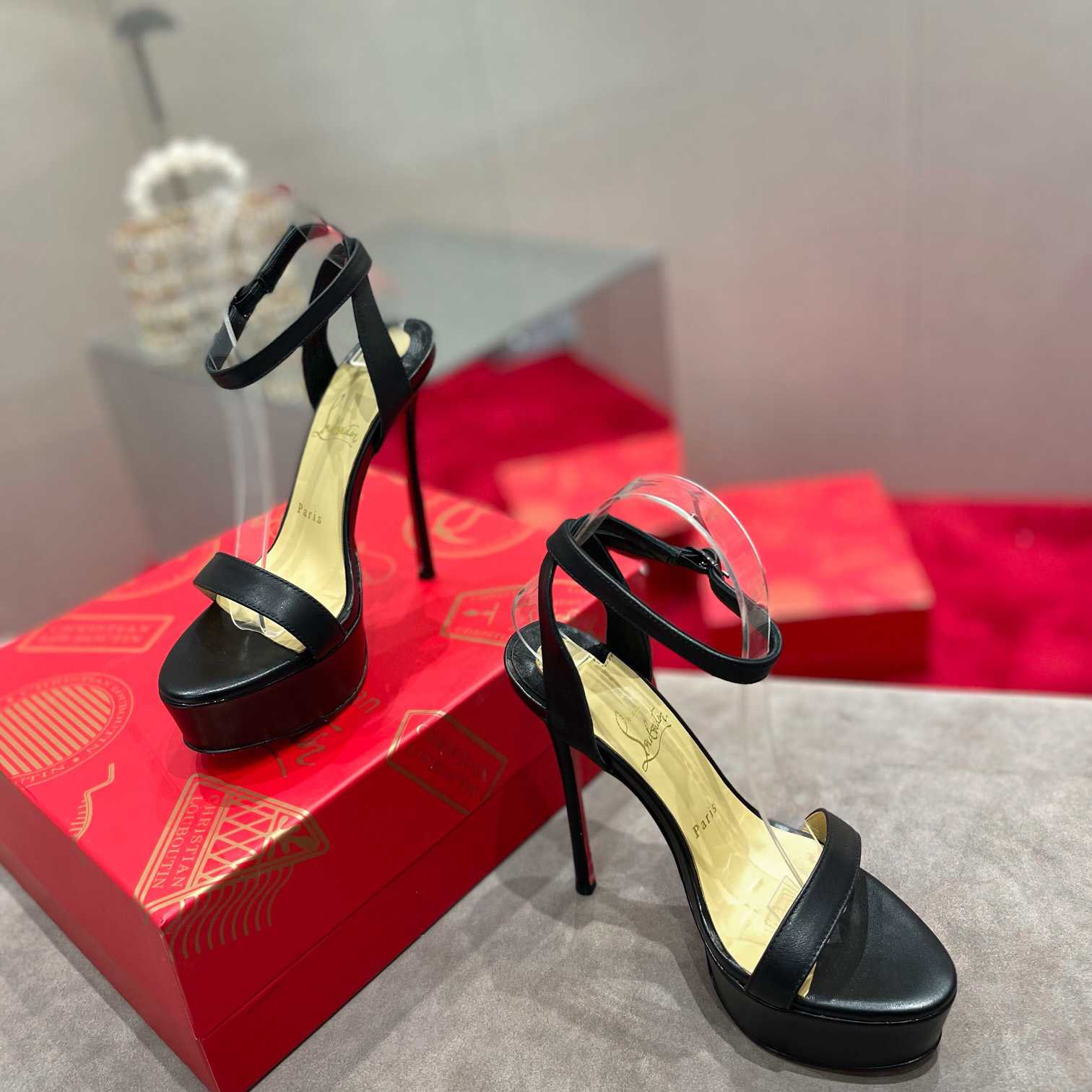Christian Louboutin Loubi Queen Alta   150mm - DopestKickz