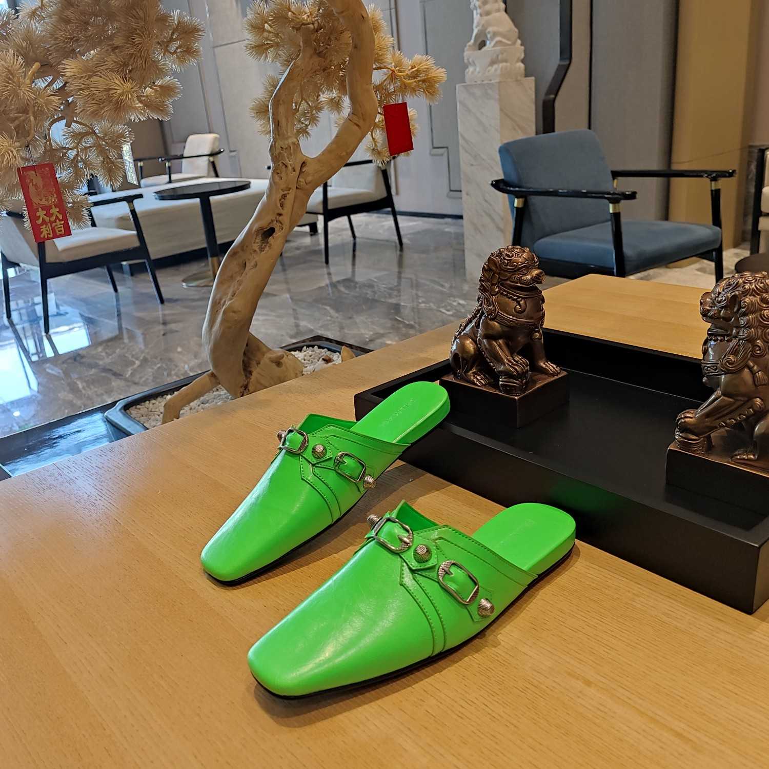 Balenciaga Women's Cosy Cagole Mule  - DopestKickz