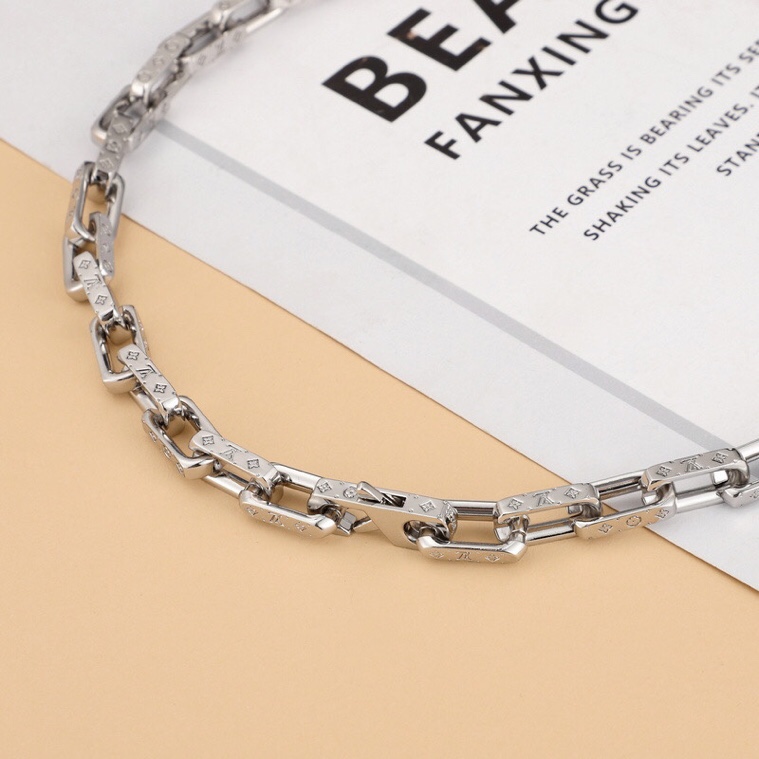 Louis Vuitton Monogram Chain Necklace     M00307 - DopestKickz