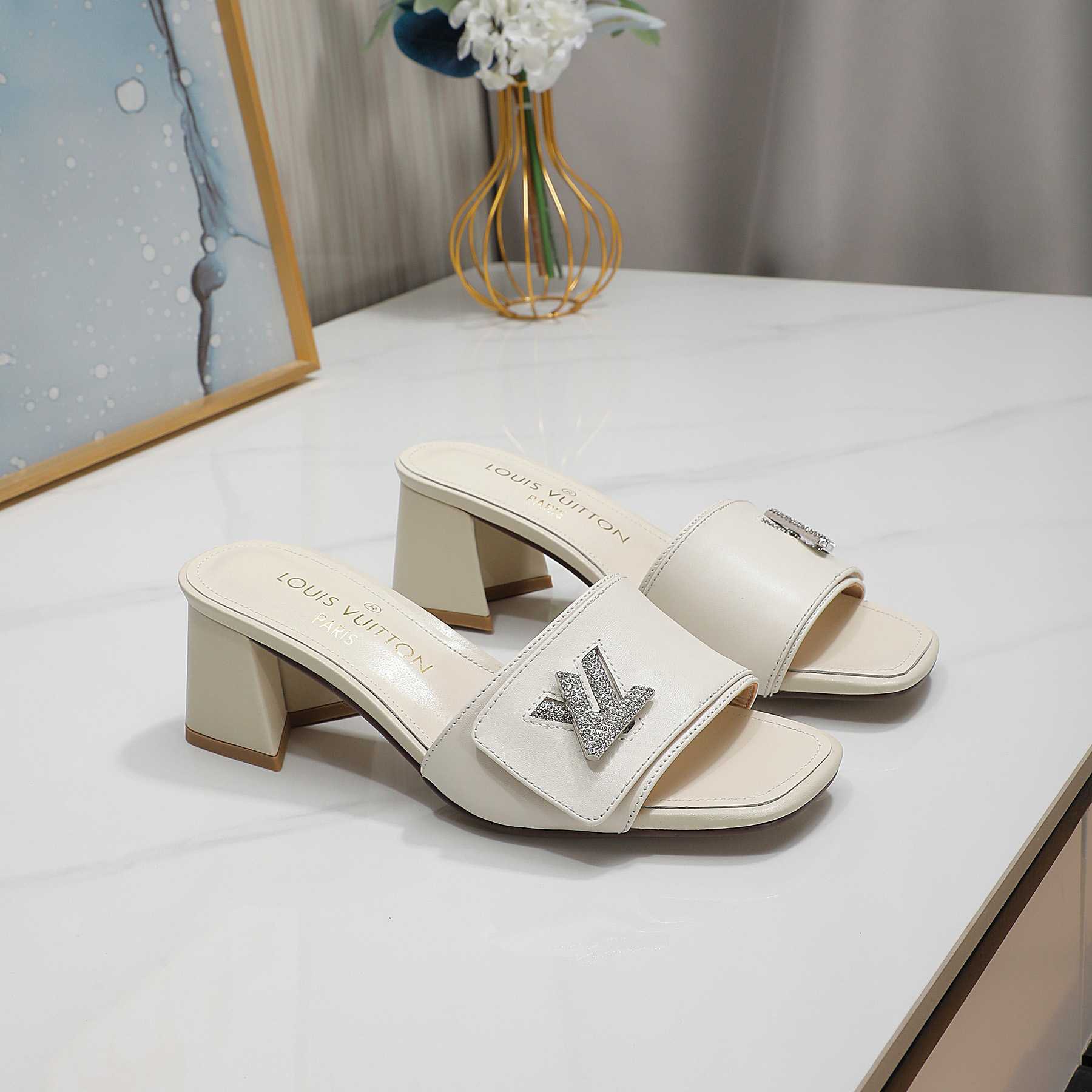 Louis Vuitton Shake Mule     1AB2PD - DopestKickz