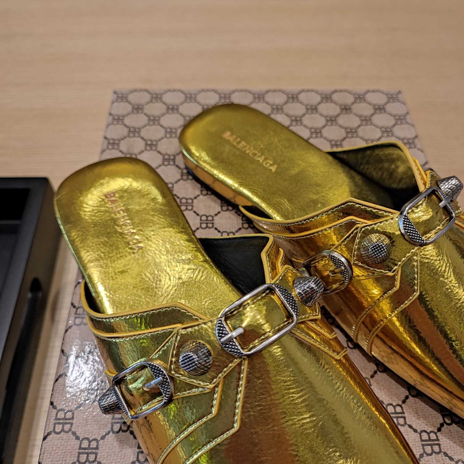 Balenciaga Women's Cosy Cagole Mule  - DopestKickz