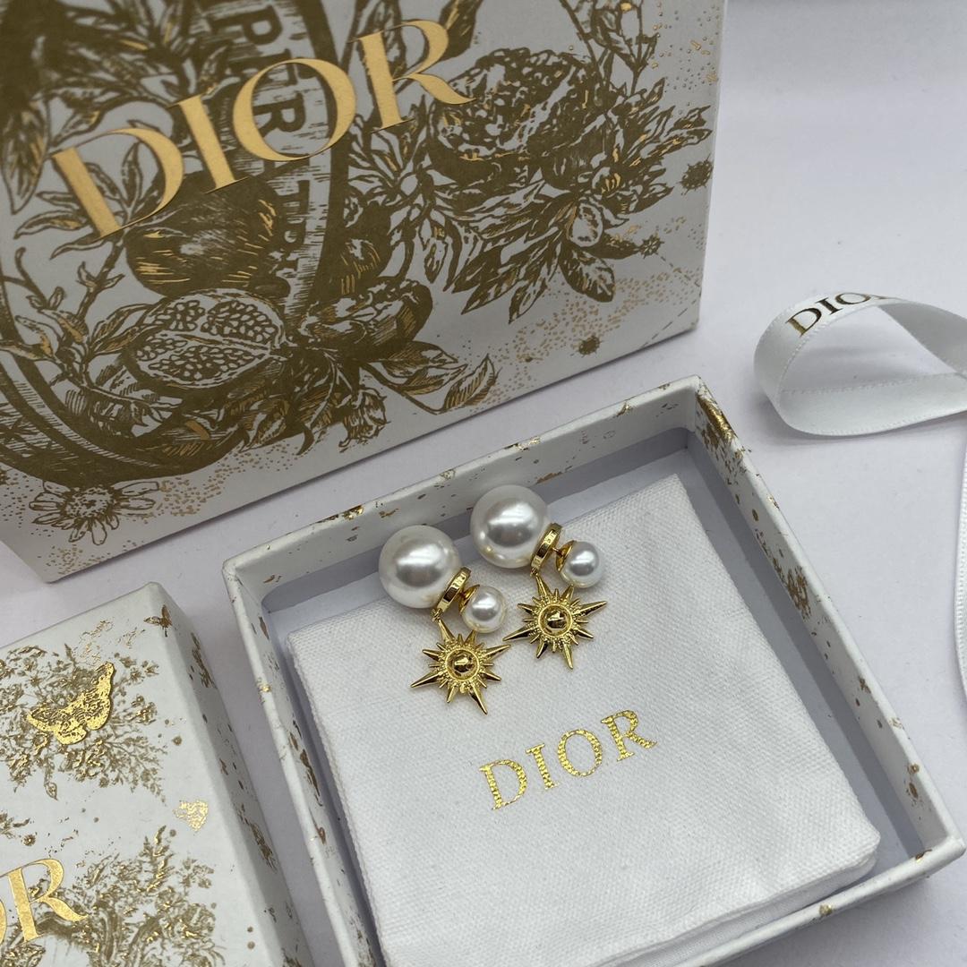 Dior Tribales Earrings - DopestKickz
