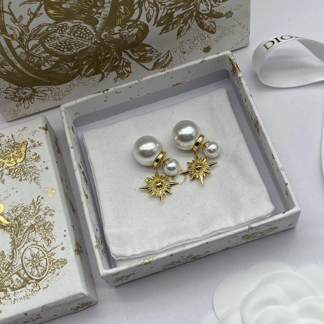 Dior Tribales Earrings - DopestKickz