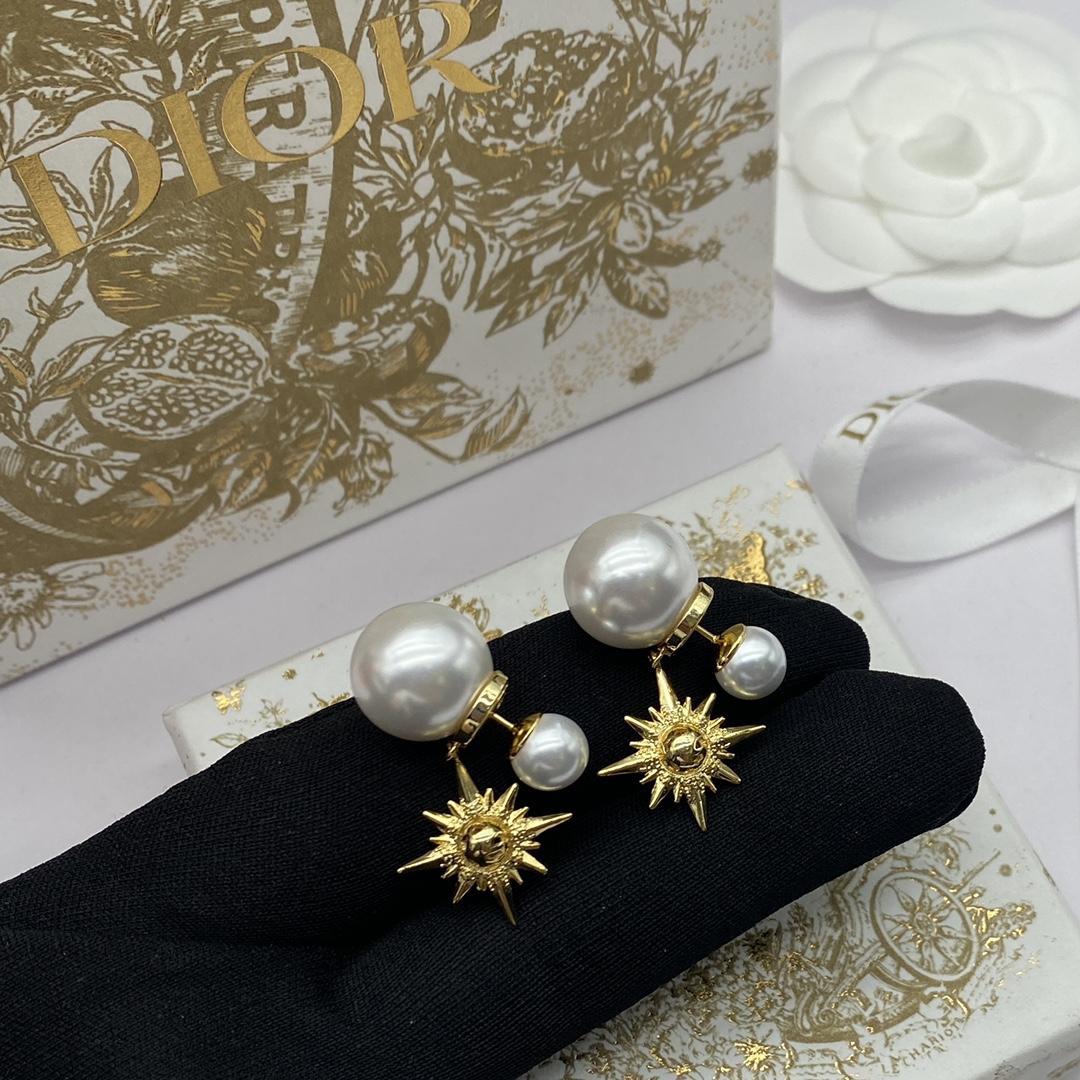 Dior Tribales Earrings - DopestKickz