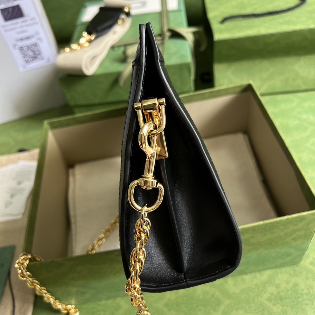 Gucci GG Matelassé Small Bag(26*17.5*8cm) - DopestKickz